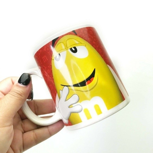 M&M Mug Official Licensed 2011 Collectors Promotional MUG Red & Yellow - Picture 9 of 10